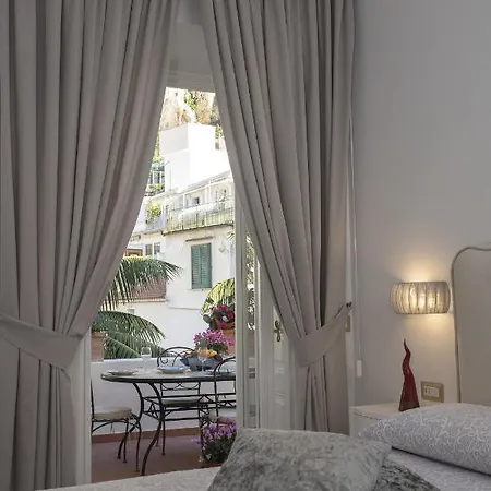 Palazzo Gargano 招待所 4*